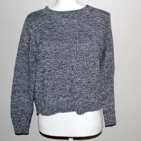 H&M Mock Neck Ribbed Cropped Charcoal Gray Sweater - Picture 2 of 7